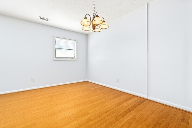 Photo - 449 N Donahue Dr Apartment