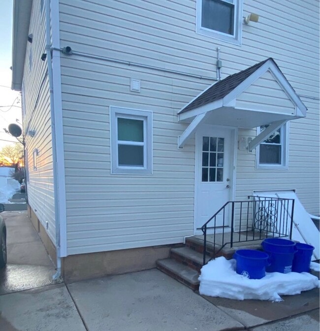 Building Photo - 159 S 4th Ave