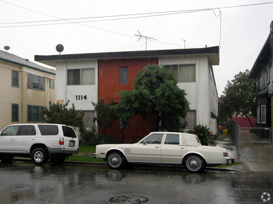 Foto del edificio - 1114 W 18th St
