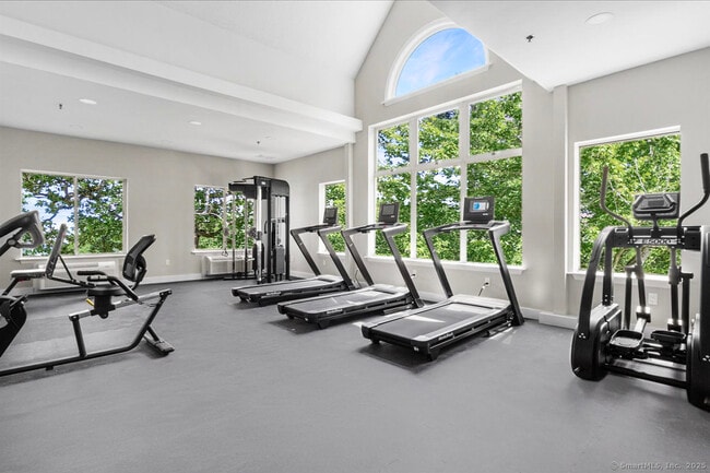 Building Photo - 135 Gold Star Hwy