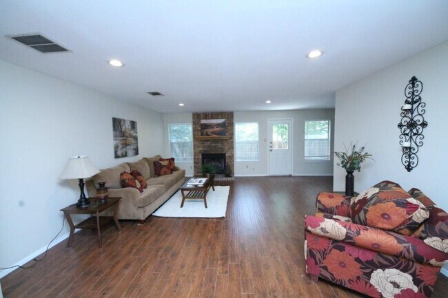Building Photo - 12622 Dringenberg Dr