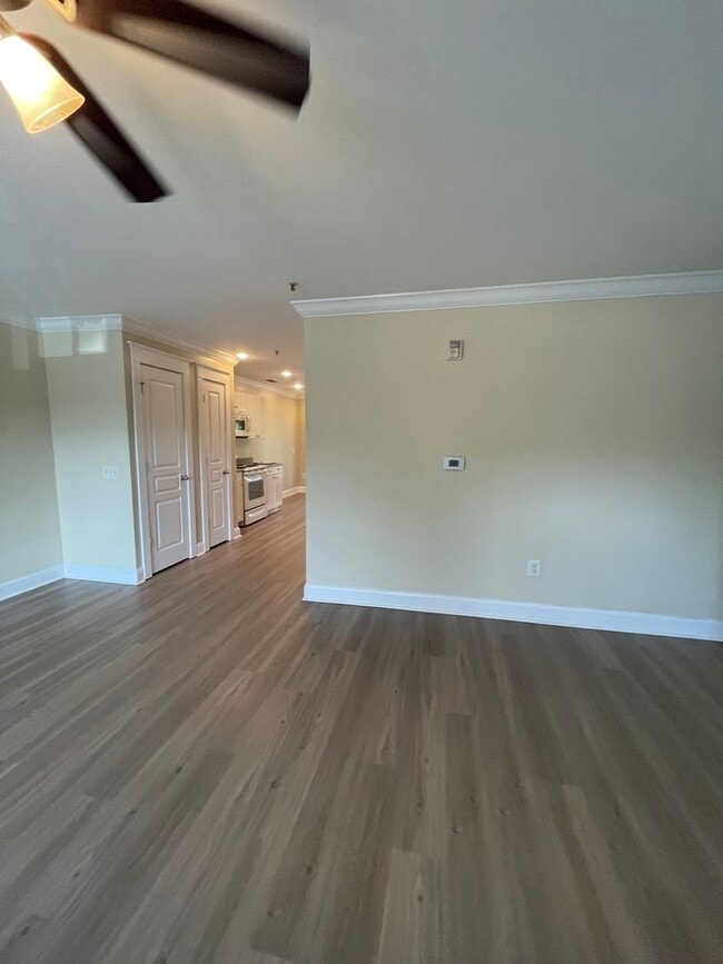 Foto del edificio - 15-1512 Dukes