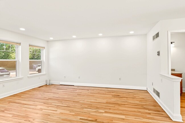 Foto del edificio - 808 Yorkview Dr