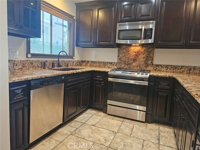 Foto del edificio - 30902 Club House Dr