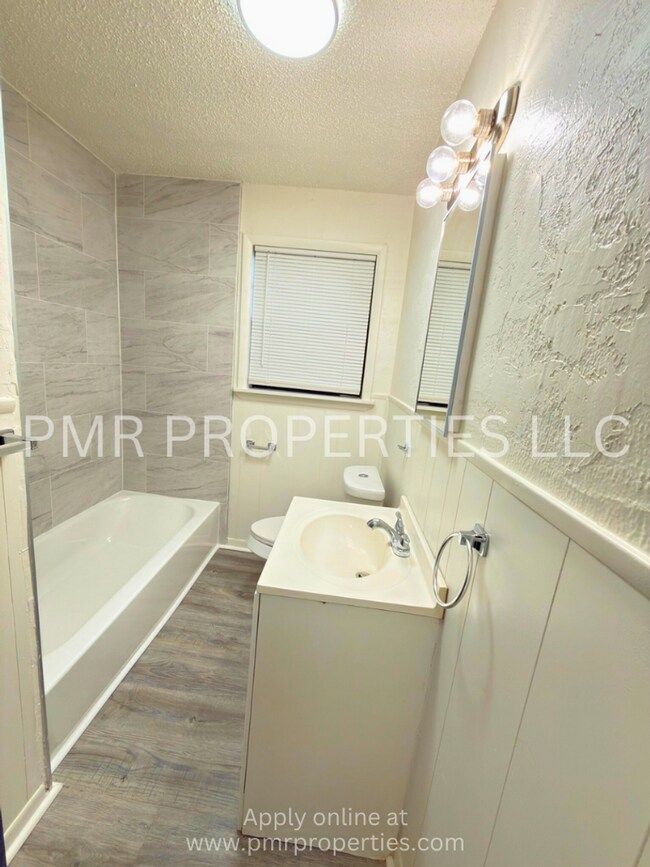 Foto del edificio - 2 Bedrooms - 1 Bath House