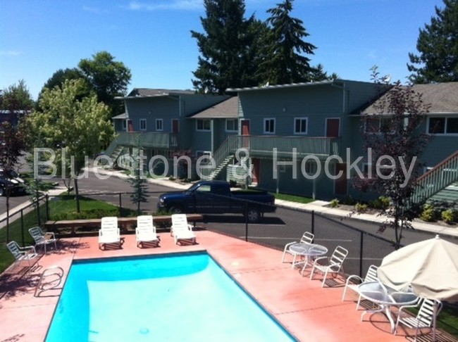 Foto del edificio - 11200 SW Greenburg Rd