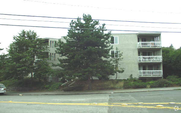 Foto del edificio - 5325 Ravenna Pl NE