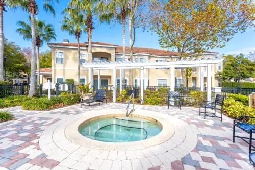Foto del edificio - 1022 Arbor Lakes Cir