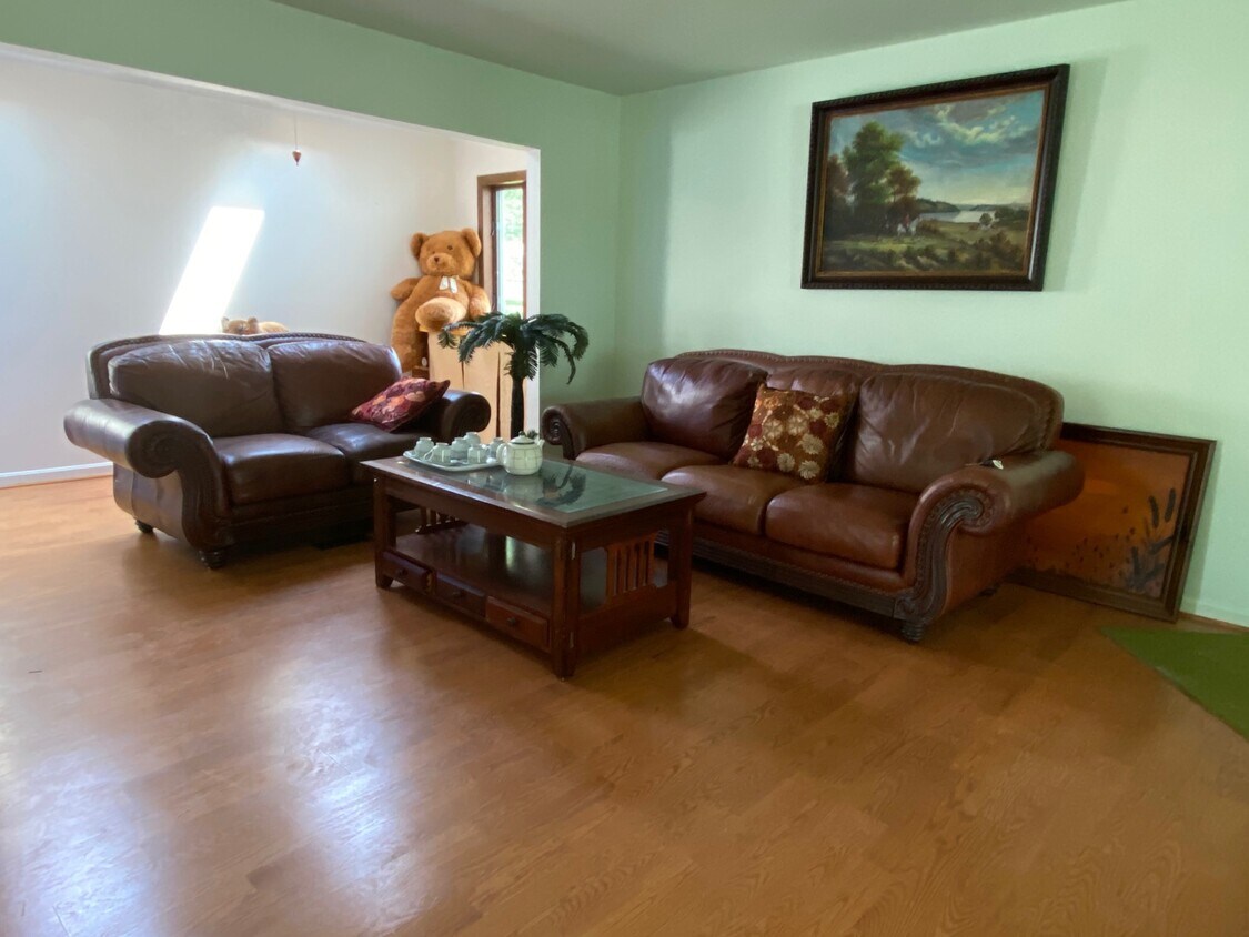 Primary Photo - 12150 Monument Dr