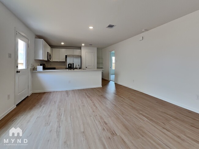 Building Photo - 18515 Cepagatti Dr