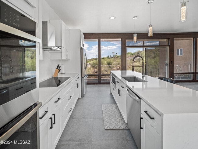 Building Photo - 5798 E Paseo Cimarron