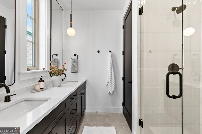 Foto del edificio - 245 Rolison Wy