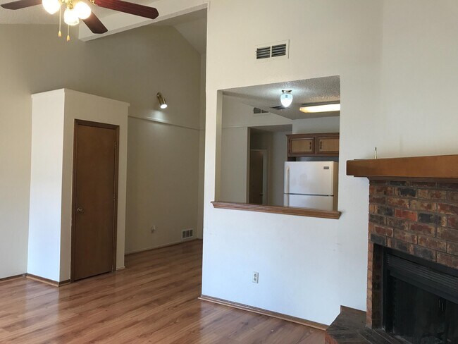 Foto del edificio - 5620 Brownfield Dr