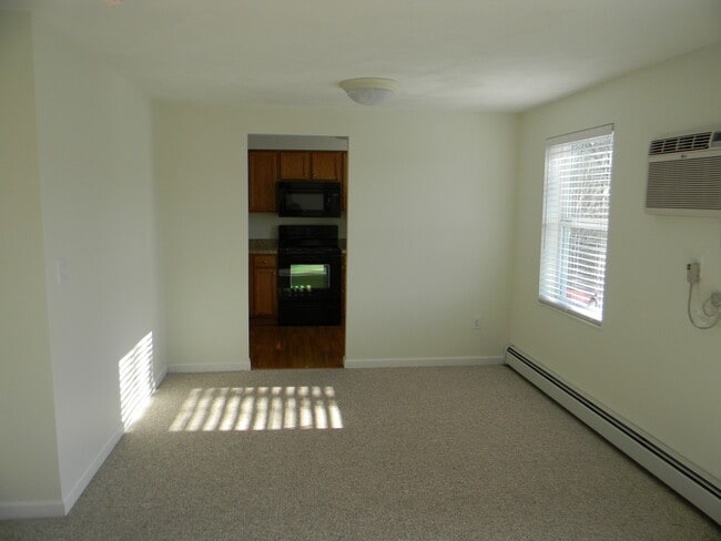 Building Photo - 3330 Vestal Rd