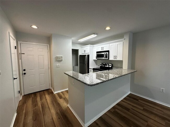 Building Photo - 4115 Chatham Oak Ct