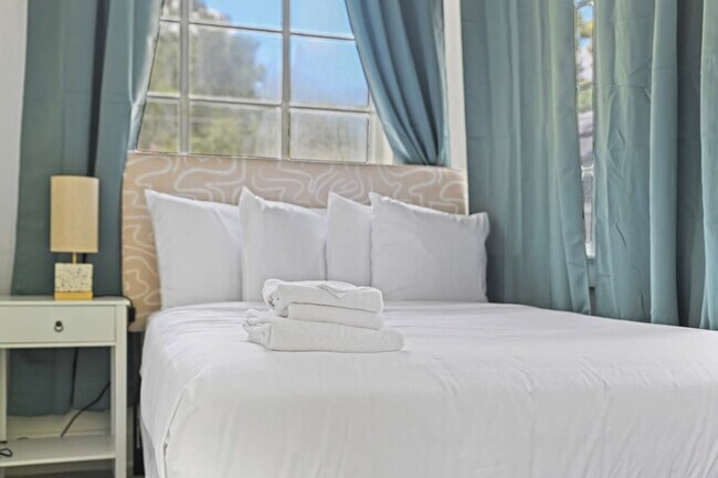 Building Photo - 1919 Norman Bridge Ct