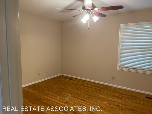 Foto del edificio - 3 br, 2 bath House - 7 Lark Circle
