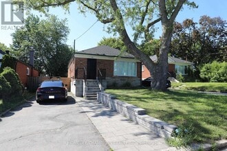 Building Photo - 50 Fraserton Crescent