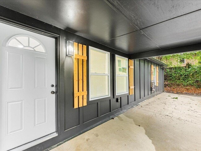 Foto del edificio - 5794 Pinecrest Rd SW