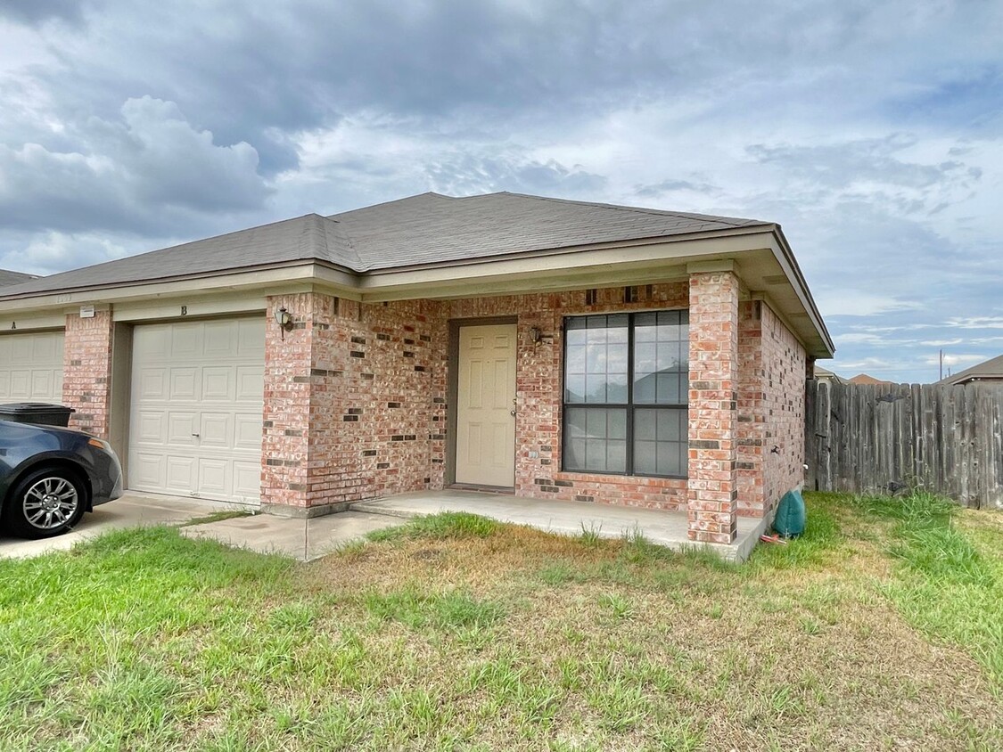 Foto principal - 4304 Elms Run Cir