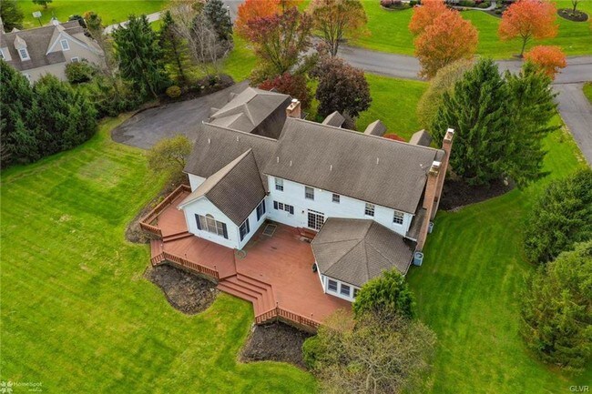 Building Photo - 5270 Creekview Dr