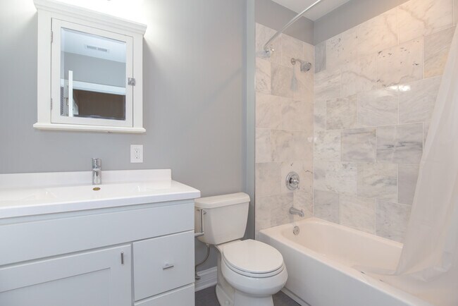 Building Photo - 1022 George W St