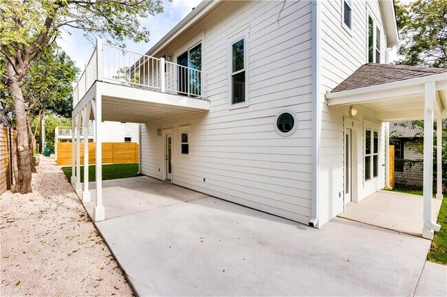 Foto del edificio - 1906 E 17th St