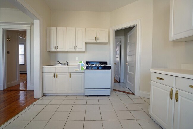 Foto del edificio - 72 Gardner St