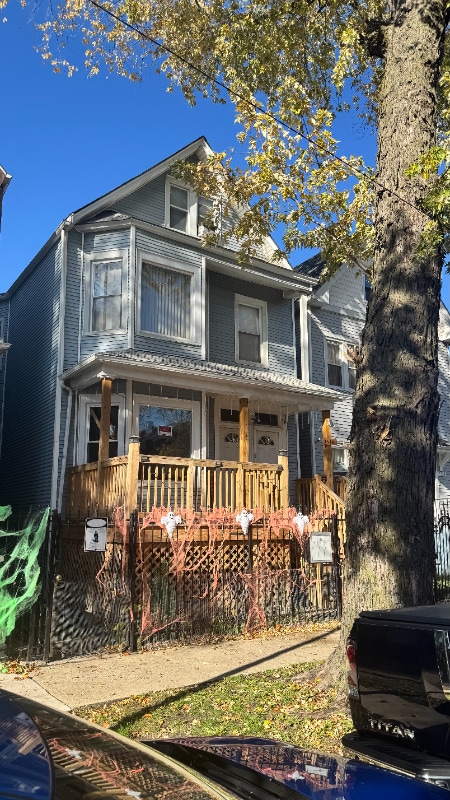 Building Photo - 1818 N Kedvale Ave