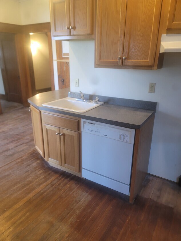 Kitchen - 330 S Main St