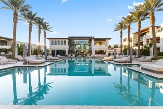 Building Photo - 6587 N Palmeraie Blvd