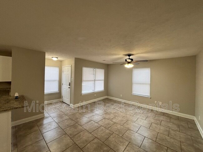 Foto del edificio - 316 Bellewood Ln