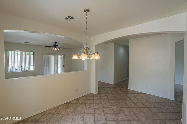 Foto del edificio - 23053 S 214th St