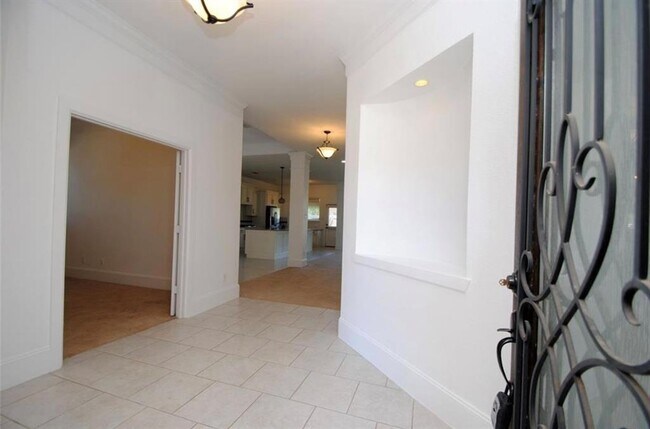 Building Photo - 2926 Jadestone Ln