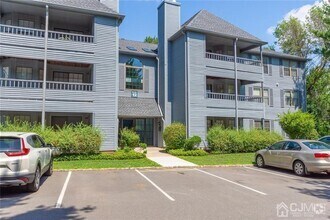Building Photo - 1204 Woodhaven Dr
