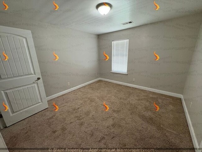 Building Photo - Charming Corner Lot Home in Desirable City...