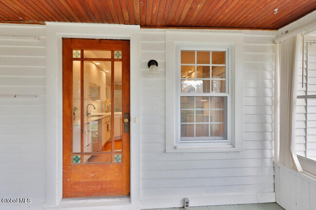 Foto del edificio - 2415 W Old State Rd