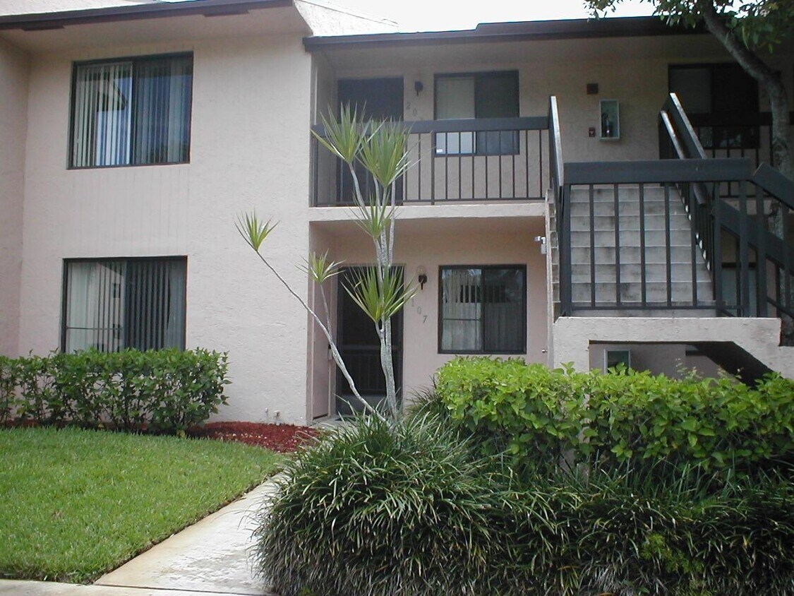 21938 Remsen Terrace Unit 106, Boca Raton, FL 33433 Condo for Rent in