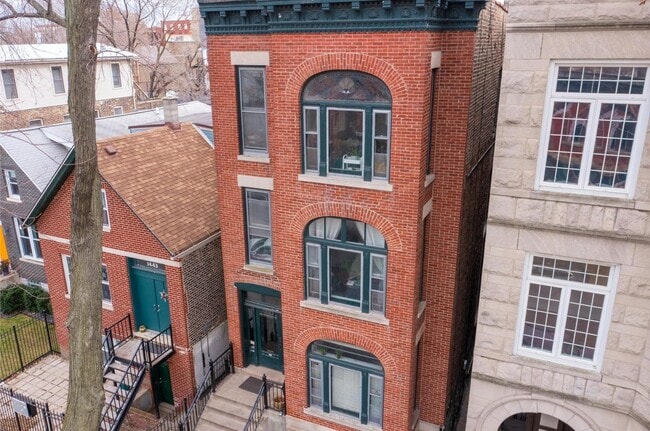 Building Photo - 1441 N Bell Ave