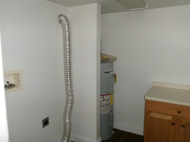 Foto del edificio - 201 W Granada Ave