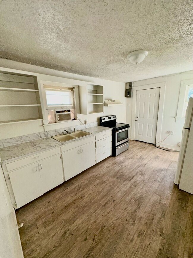 Foto del edificio - MCLO - 2212 Avenue U Duplex