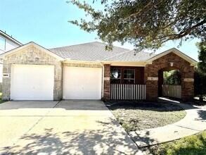 Building Photo - 24615 Amberleaf Ct