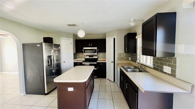 301 Alegriano Ct photo'