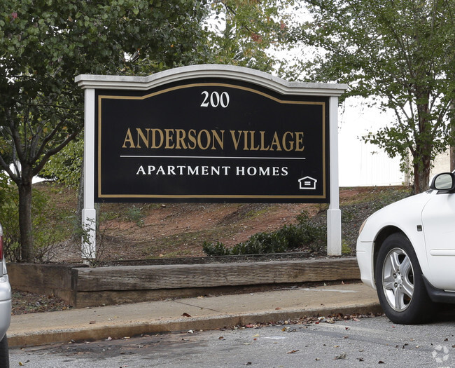 Letreros - Anderson Village Apartments