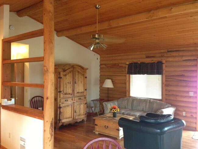 Foto del edificio - 3598 Huron