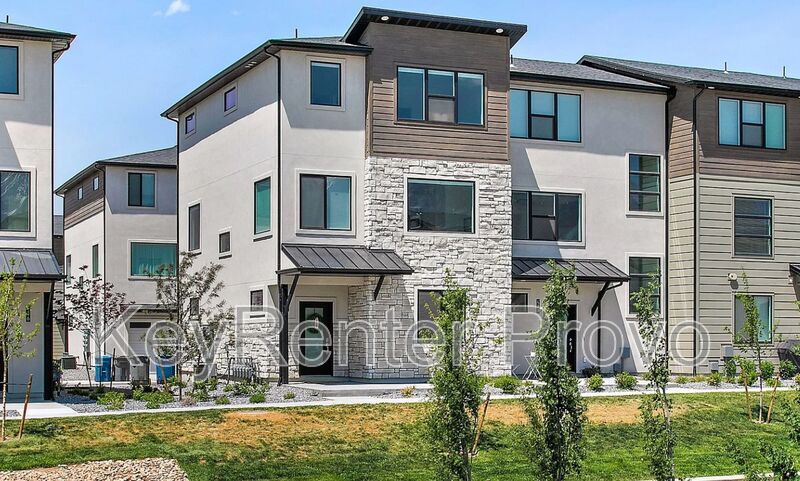 Foto principal - 434 Wood Stream Rd