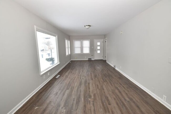 Foto del edificio - River Park Charming 3 bedroom Single Family Home