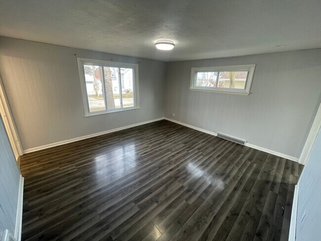 Building Photo - 2115 Milz Ct