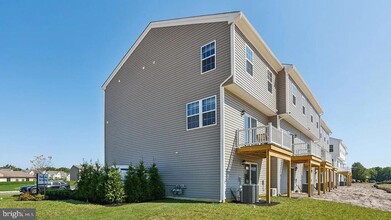 Building Photo - 175 Sandy Rdg Rd