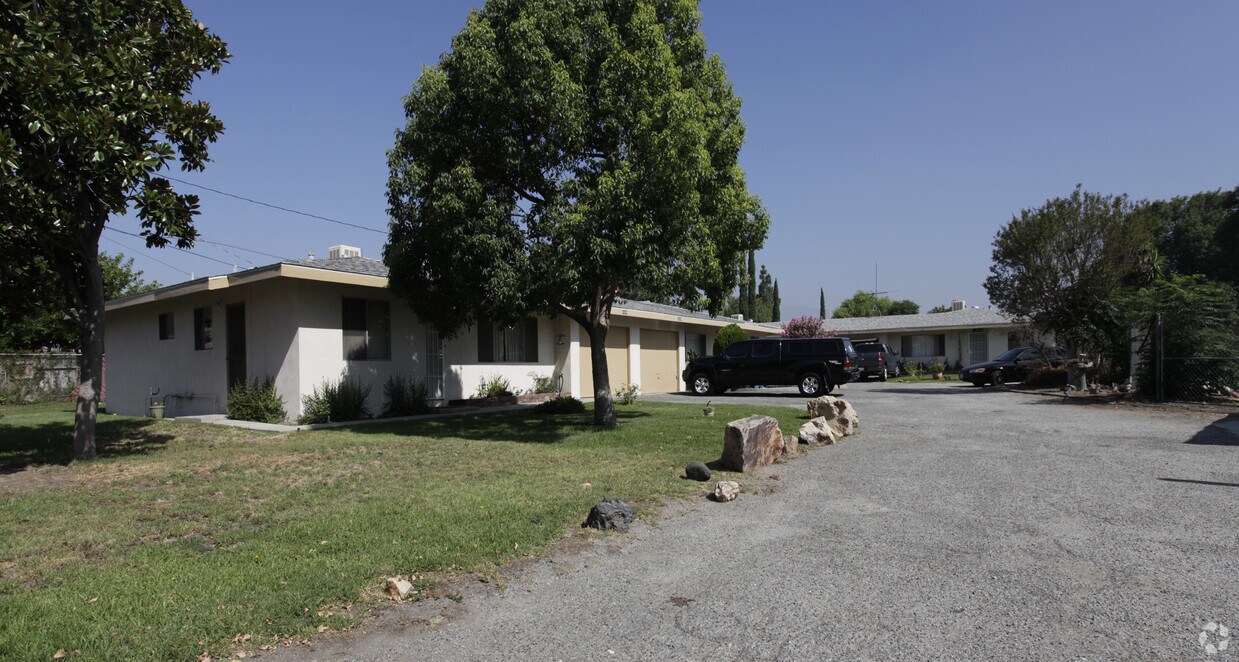 Building Photo - 16354 Athol St
